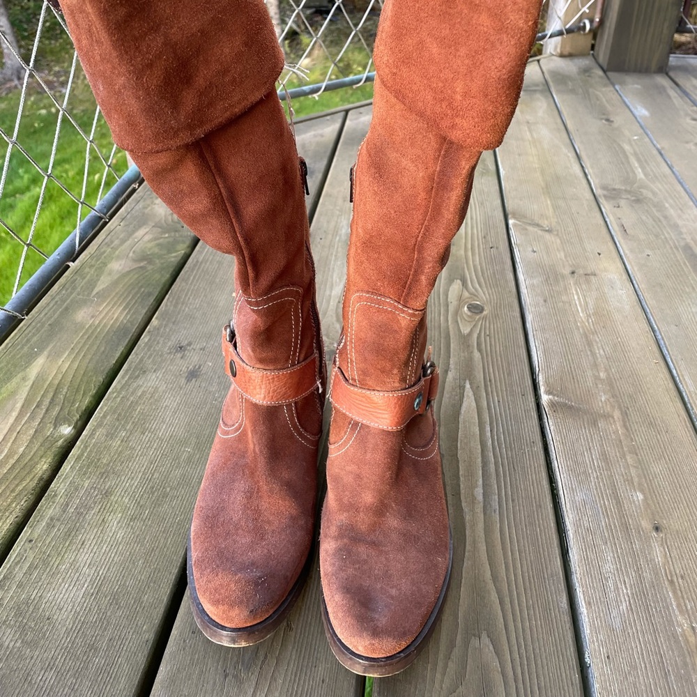 Leather boots